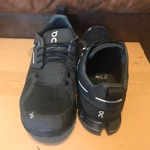 On Cloud Waterproof running shoes